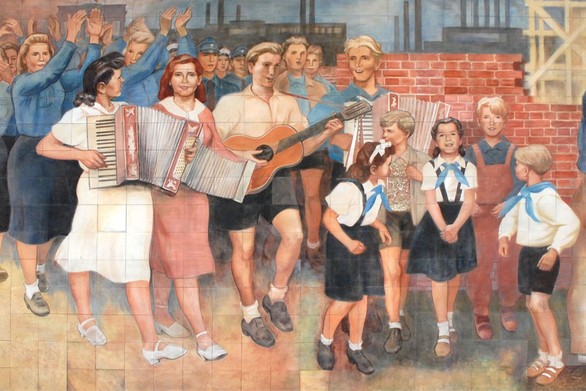 Fresque socialiste au Mémorial du 17 juin 1953, Berlin Mitte