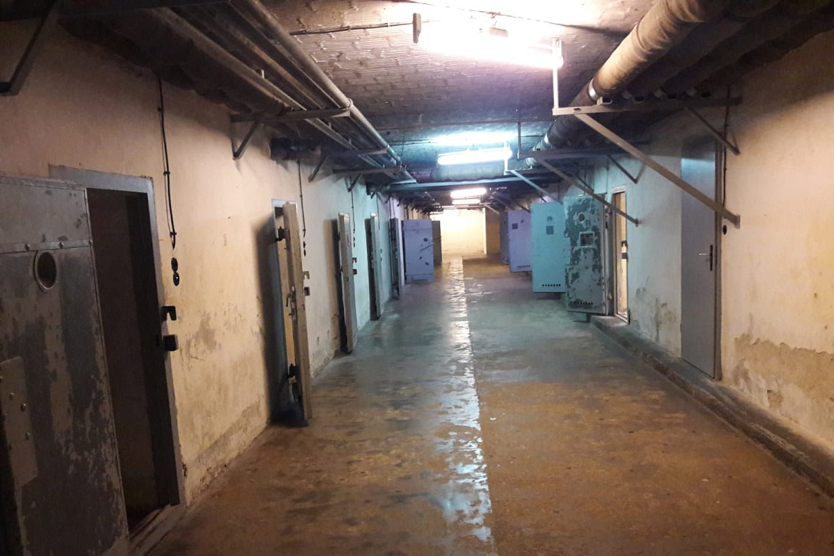 Couloir des cellules U-Boot, Mémorial de la Prison de la Stasi, Berlin Hohenschönhausen