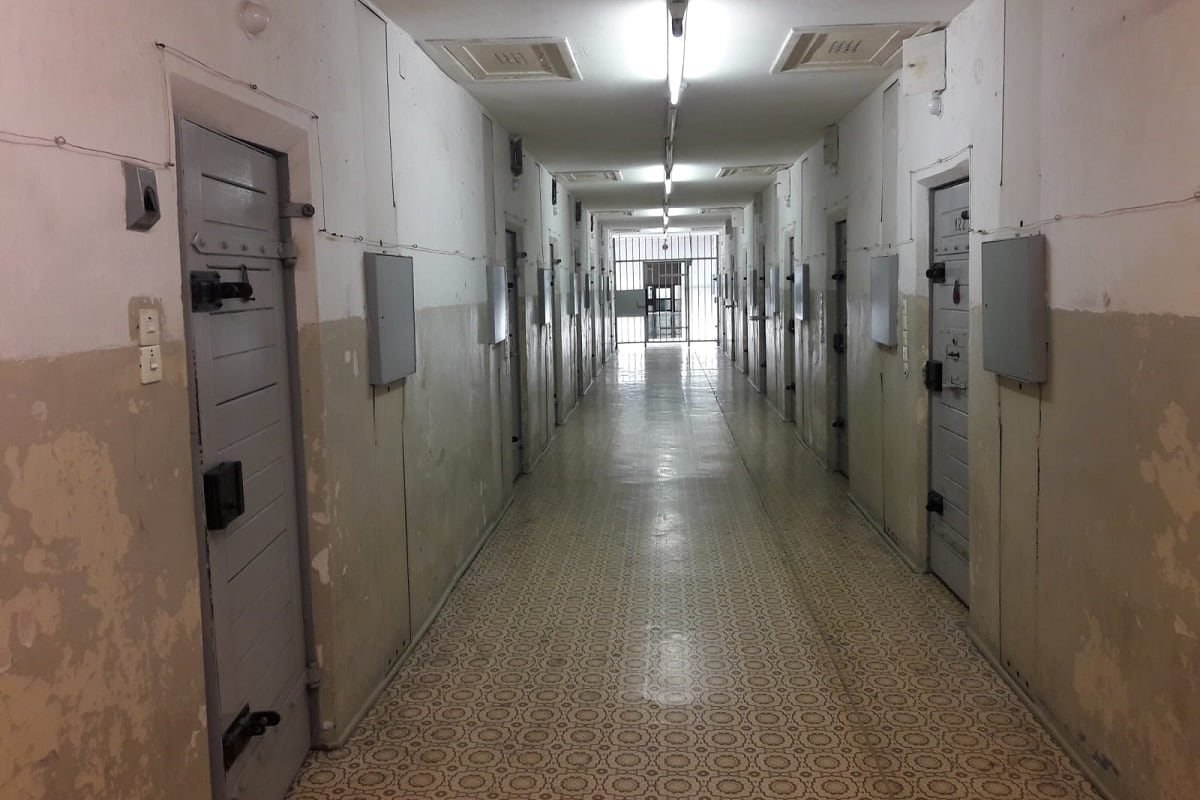 Couloir des cellules, Mémorial de la Prison de la Stasi, Berlin Hohenschönhausen