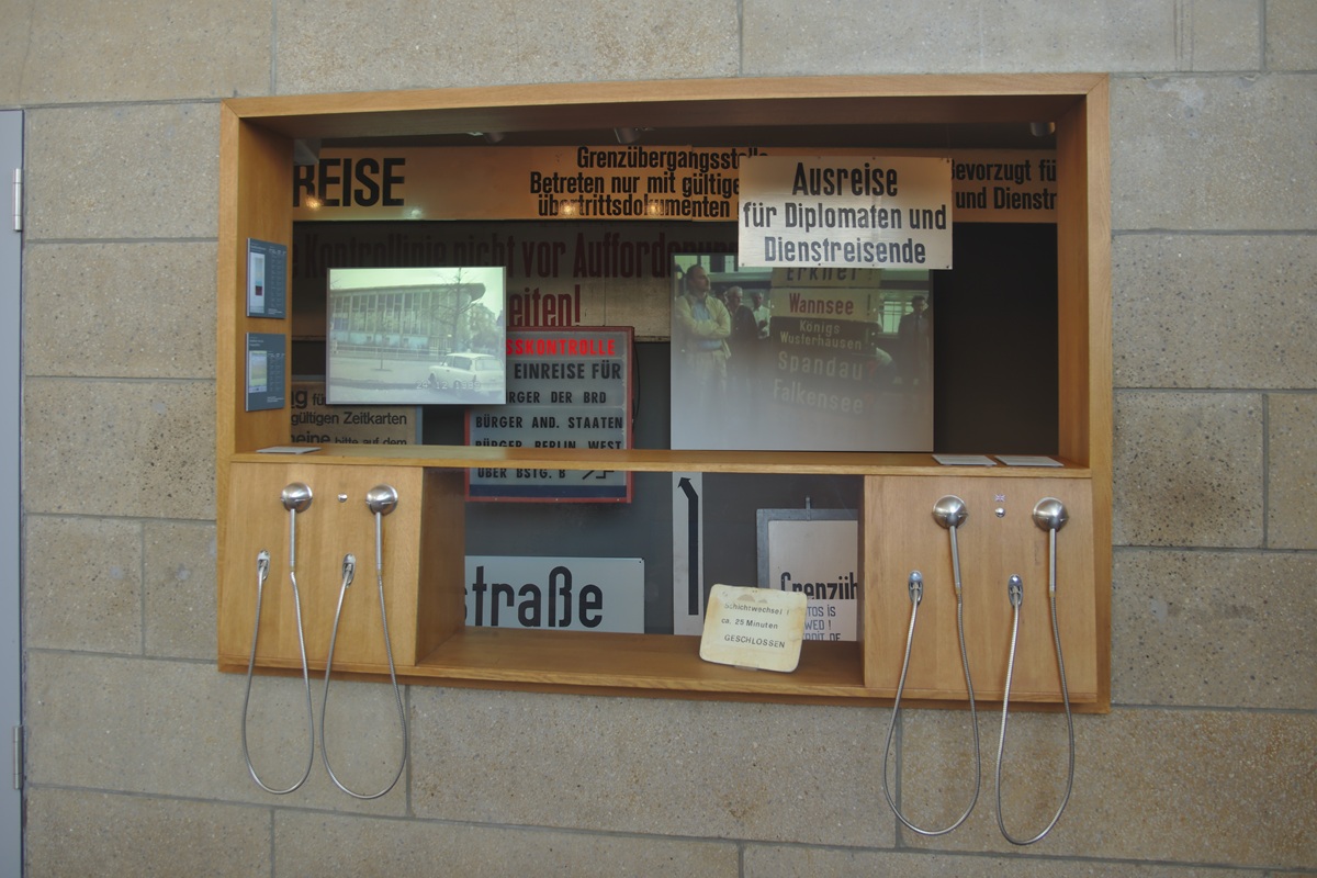 Palais des Larmes, Tränenpalast, Berlin Mitte