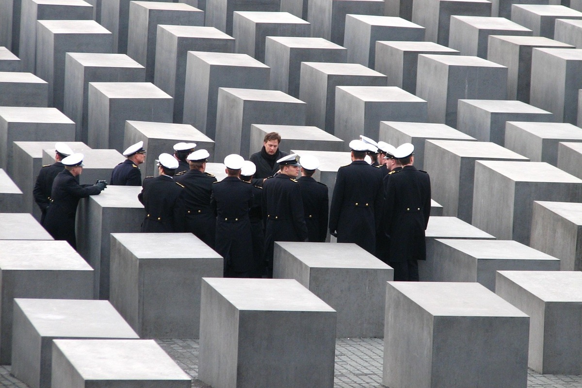 Éducation citoyenne au Mémorial aux Juifs assassinés d'Europe, Berlin Mitte