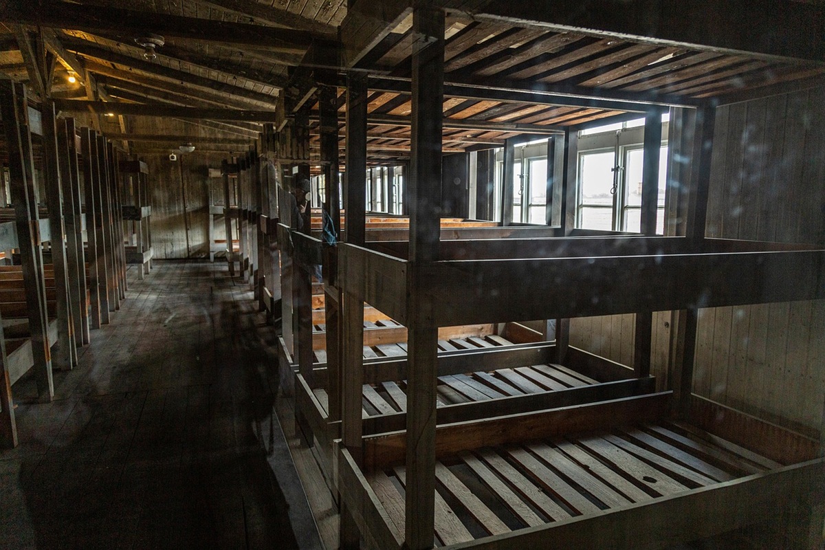 Baraque et couchage au Mémorial de Sachsenhausen, Oranienbourg