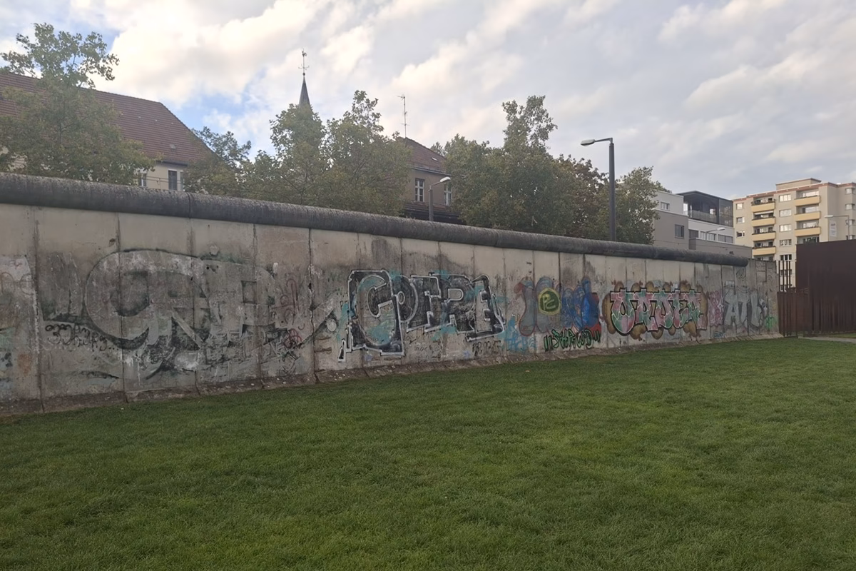 Mur de Berlin, face intérieure du mur extérieur